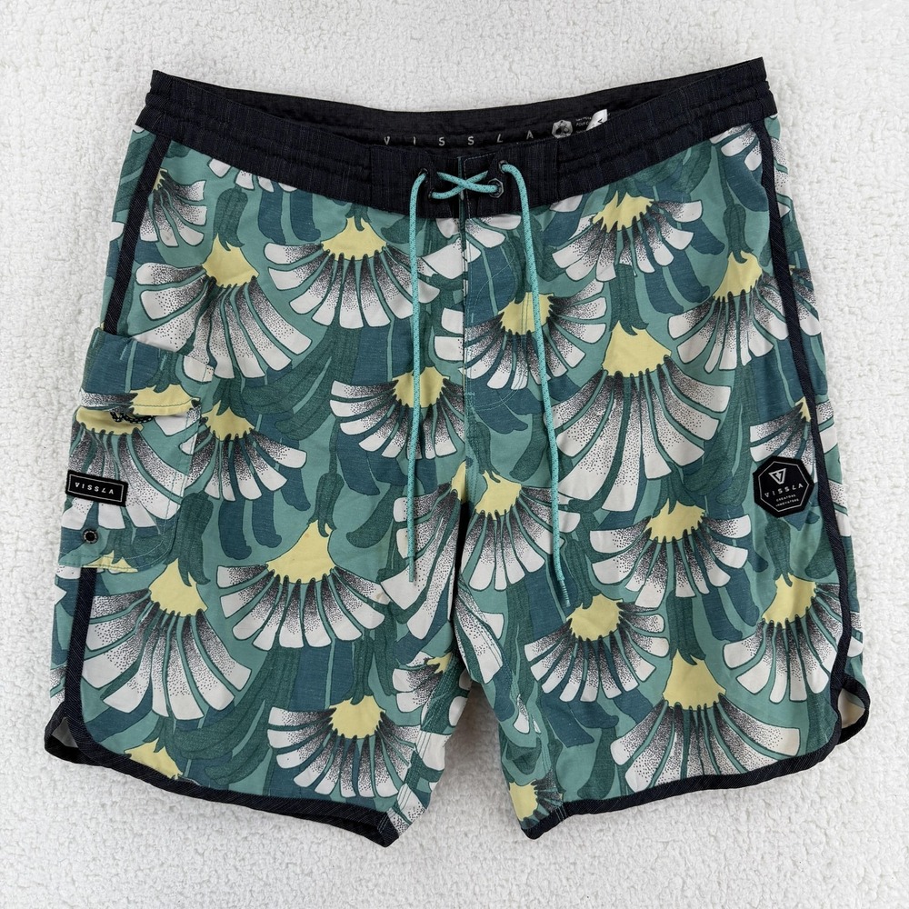 Vissla Board Shorts Mens 36‎ Green Floral Tropical Surf Swim Trunks Stretch